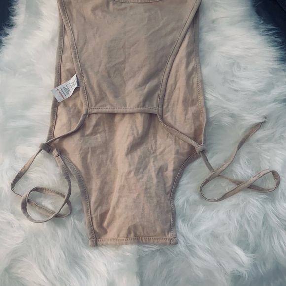 Two piece set - Picture 6 of 6